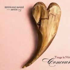 Participez au concours Bertrand Massé Artiste et remportez un splendide cœur en bois sculpté !