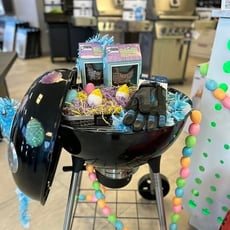 Participez pour remporter un barbecue au charbon, deux chocolats et des accessoires BBQ !