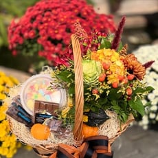 Concours : Remportez un panier raffiné d'une valeur de 100 $, empli de douceurs et ornements.