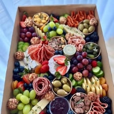 Participez à notre concours pour remporter un plateau Prestige d'une valeur de 250 $, Apéro V!