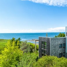 Participez et remportez un séjour de 4 nuits pour 8 personnes dans un chalet, plus 2500$ en bons d'achat !