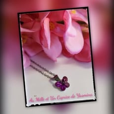 Participez pour remporter un collier en acier inoxydable et un pendentif papillon en cristal autrichien !