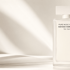 Recevez un échantillon gratuit de Pure Musc Blanc de Narciso Rodriguez