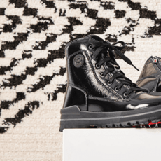 Participez au concours pour remporter deux paires de bottes d'hiver Olang.