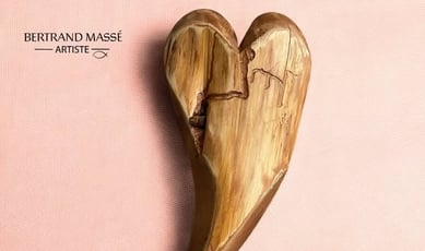 Participez au concours Bertrand Massé Artiste et remportez un splendide cœur en bois sculpté !
