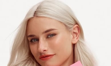 Participez au concours Caudalie pour envelopper votre peau dans un bain hydratant VinoHydra.