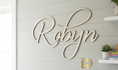 Participer pour remporter une calligraphie personnalisée, nom en bois de 30 pouces, au choix!
