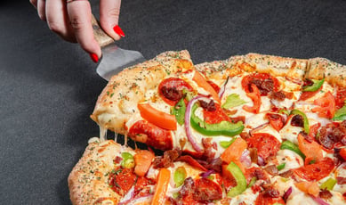Participez au concours pour remporter une carte-cadeau Pizza Salvatoré de 100$!