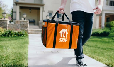 Obtenez deux récompenses Skip de 200 dollars chacune.