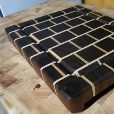 Participez au concours DLLH : remporter une planche artisanale en noyer noir et chêne blanc !