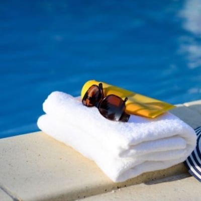 Concours Familiprix : remportez l'un des huit ensembles de produits solaires !