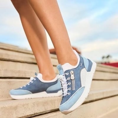 Participez pour remporter une élégante paire de chaussures Rieker !