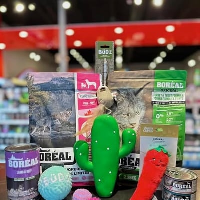 Participez au concours et remportez un prestigieux lot de produits canadiens pour animaux.