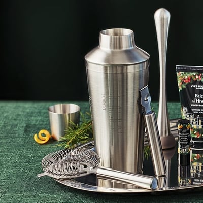 Participez et remportez un élégant panier Douceurs des Fêtes signé Ricardo et Yves Rocher.