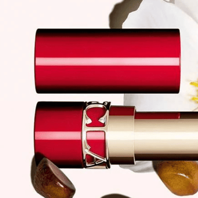 Participez et remportez un rouge à lèvres Clarins lors de notre concours.