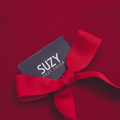 Participez au concours Suzy Shier pour remporter une carte-cadeau de 250$.