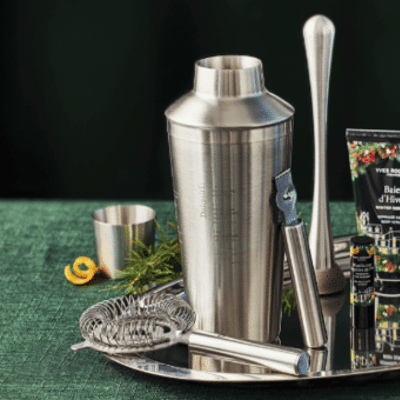 Participez au concours pour remporter 5 luxueux ensembles-cadeaux Ricardo et Yves Rocher à 215$.